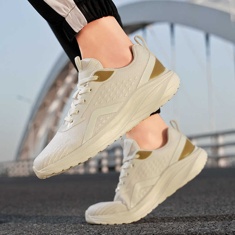 أحذية رجالية مقاومة للانزلاق م - مراجعة Mens Fashion Trainers وسعره